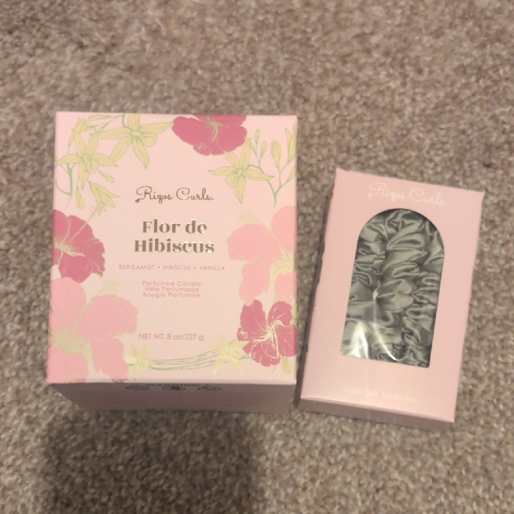 Rizos Curls Flor de Hibiscus Candle and Silk Pony Tail Set